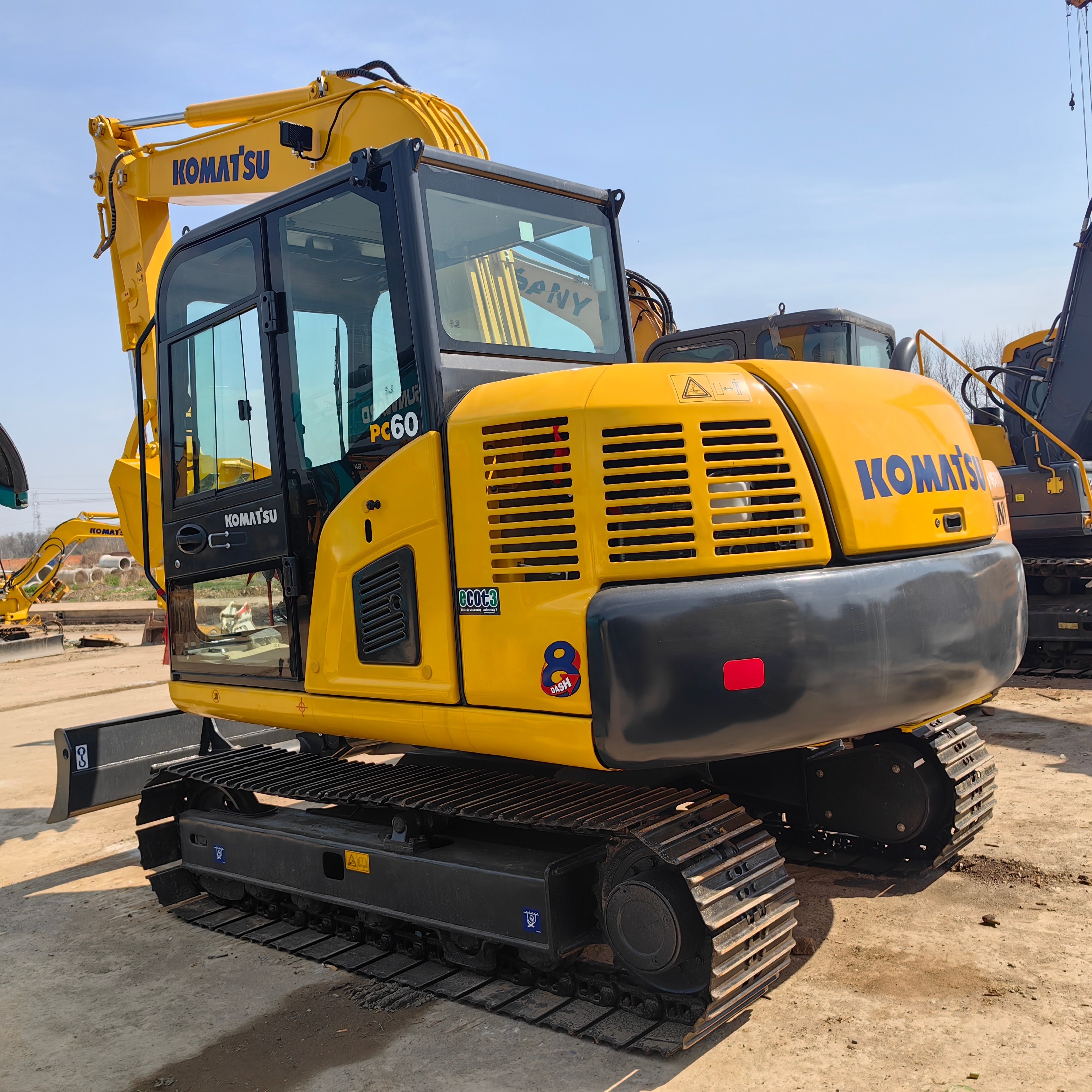 Japan Original Used Earth Moving Equipment Pc60-7 Komatsu Small Excavators