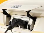 Electric Car 3.7m Length 120kw Motor Ternary Lithium Battery 110km / H 5 Seats