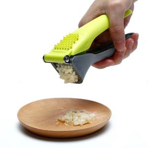 Wholesale OEM ODM Garlic And Ginger Mincer Green Kitchen Garlic Press from china suppliers