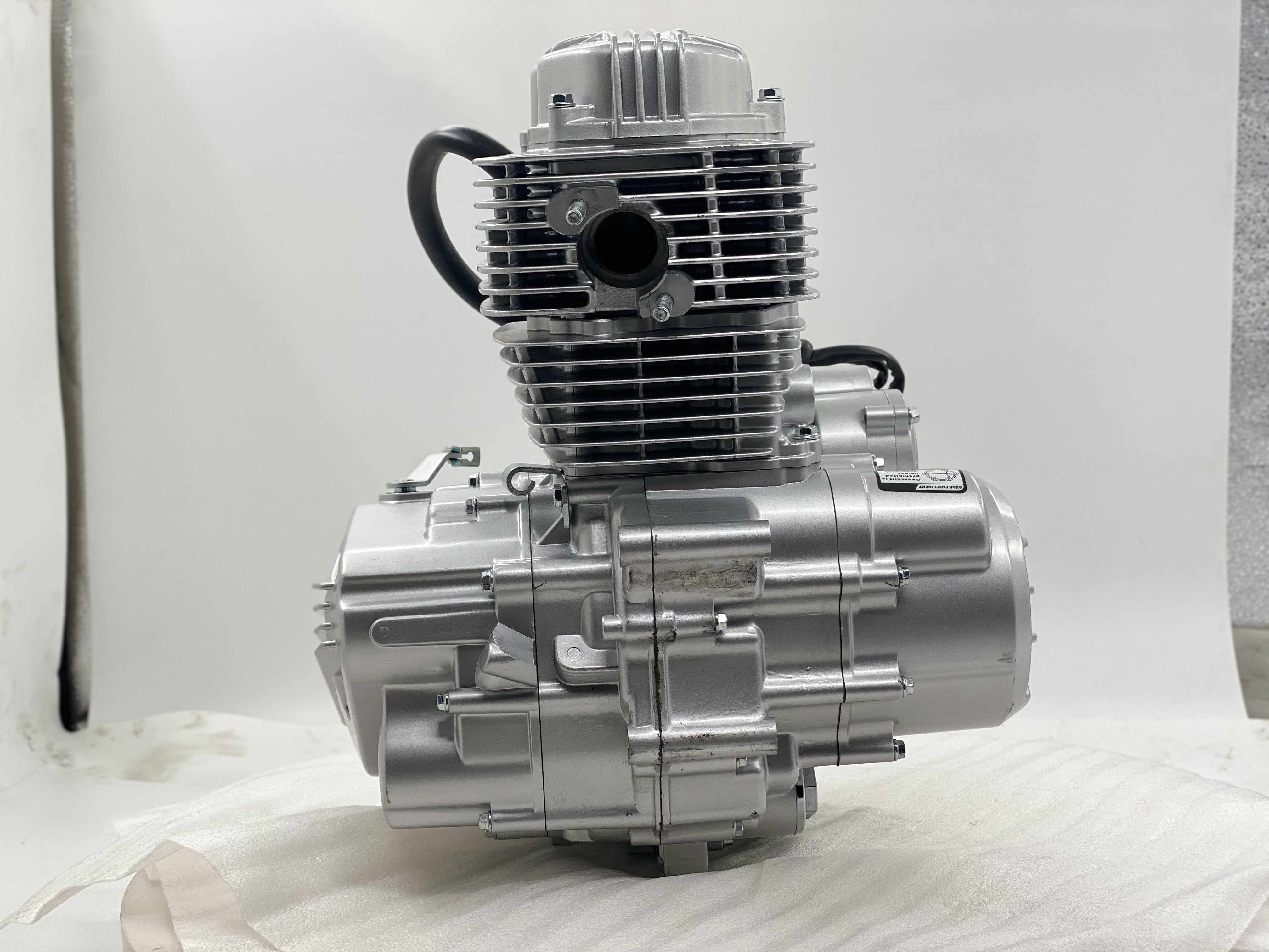 Tricycle Spare Parts CCC Replacement DAYANG 200CC Air-cooled Motorcycles Engine Assembly