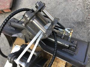 Wholesale HYDRUALIC TILT BUCKET BLACK COLOR HYDRAULIC EXCAVATOR TILT BUCKET/CLEAN BUCKET/ROTATING BUCKET FOR SALE from china suppliers