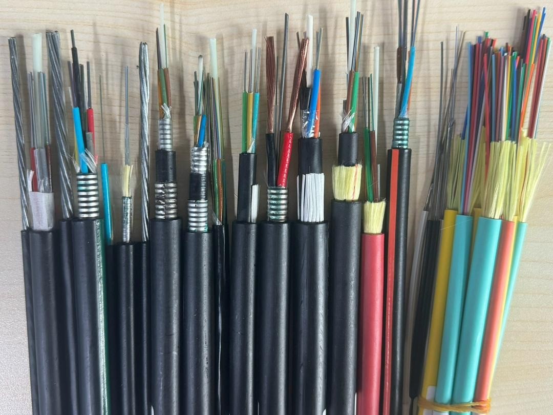 6 8 12 24 Core Fiber Optic Cable Anti-rodent Optical Cable (GYXTS)