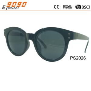 Wholesale Newest Style 2017 plastic Fashionable Sunglasses ,UV 400 Protection Lens from china suppliers