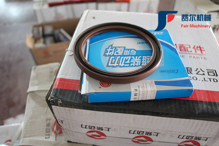 ZL50 Weichai Engine Spare Parts Front / Rear Crankshaft Oil Seal 61500010046 61500010047