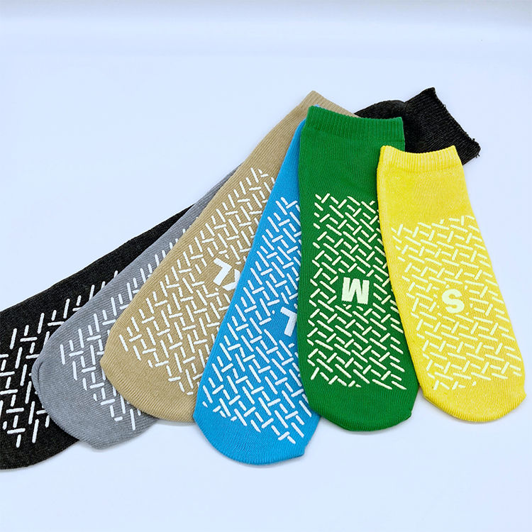 Wholesal Medical Patient Slippers Non-Skid Anti-Skid Socks with Customized