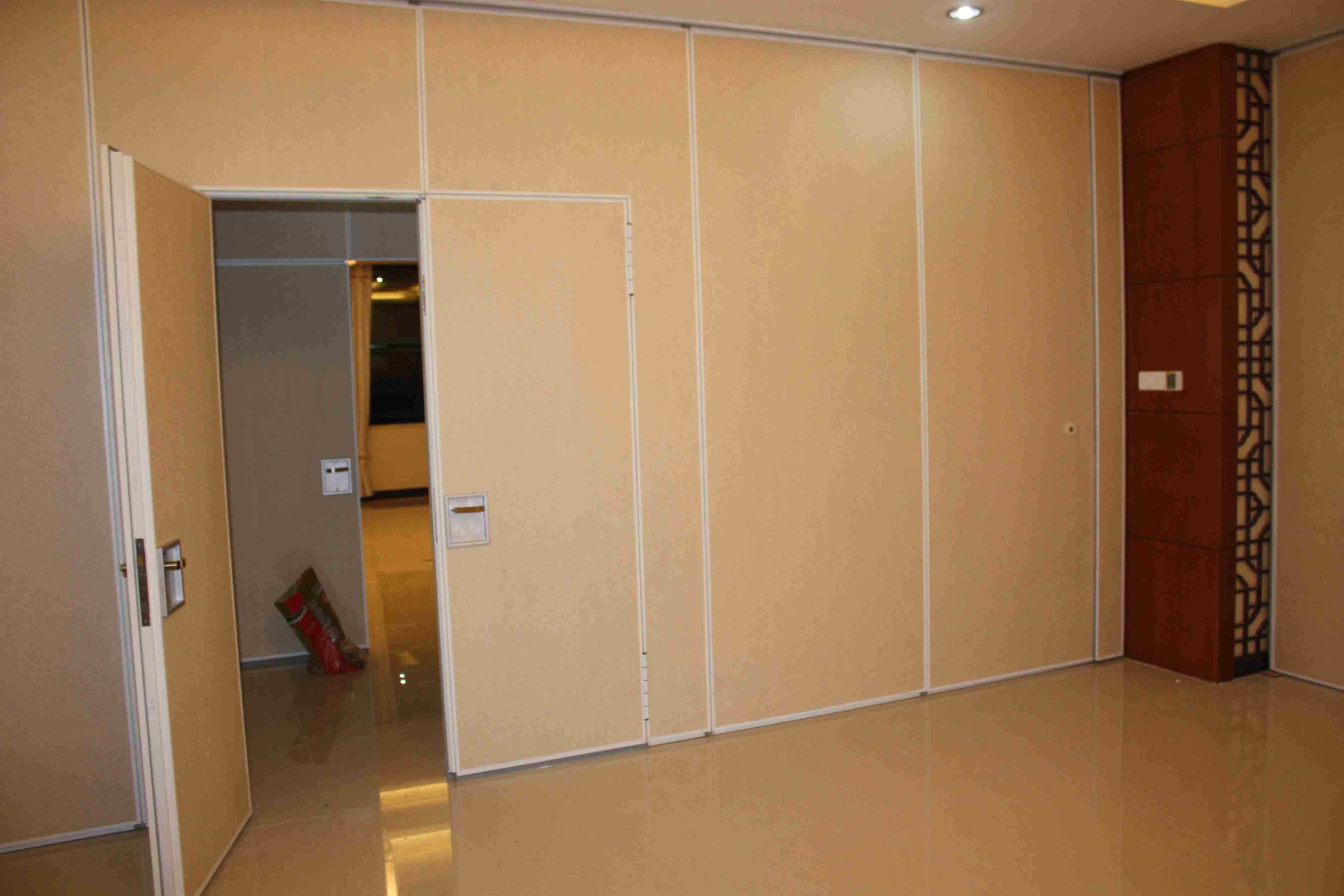 Aluminium Door Track System Acoustic Partition Wall / Sliding Movable Partition Wall Systems