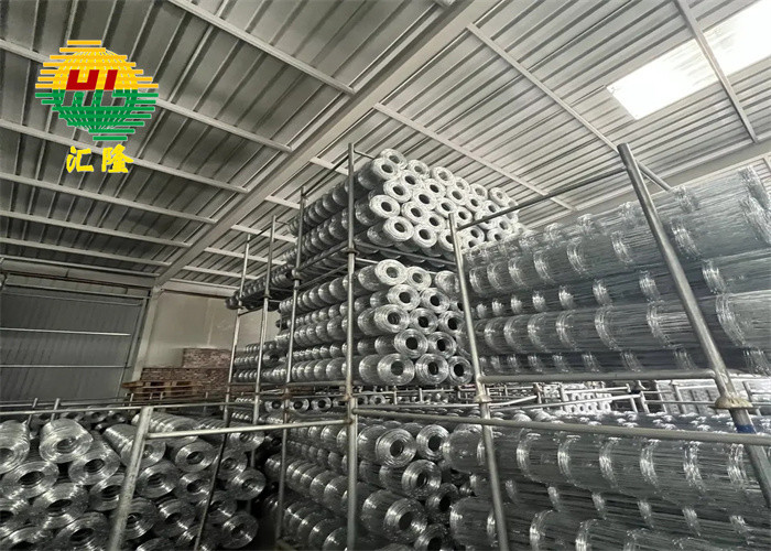 High Tension Hinge Joint Wire Mesh Galvanized Farm Grassland Fence