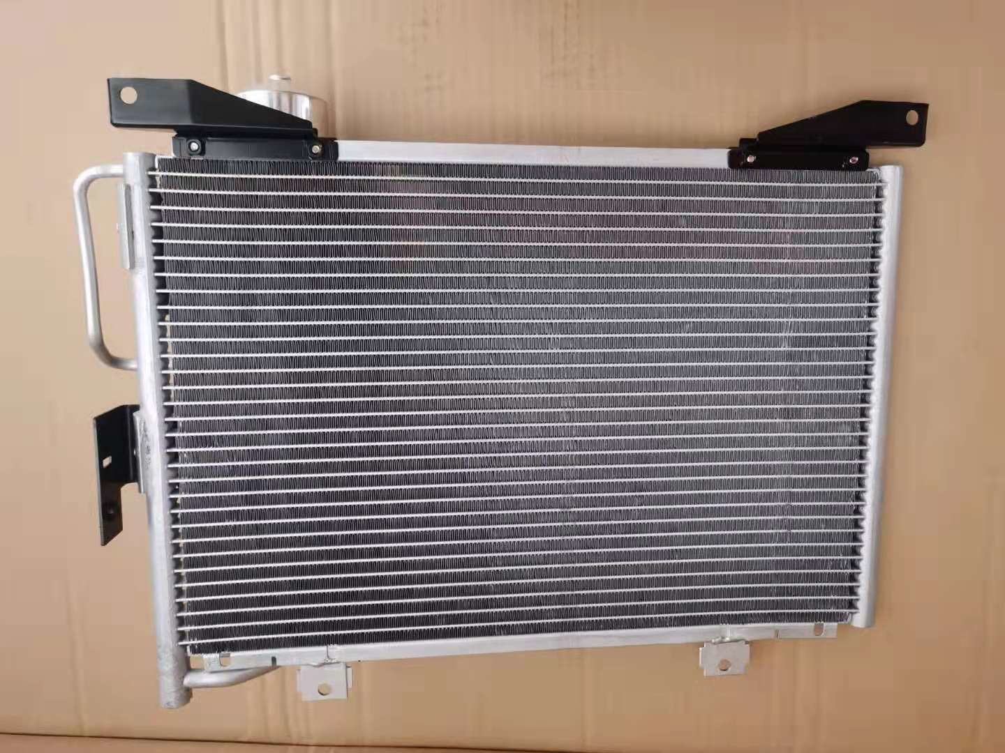 ISUZU NHR NKR 4JA1 4JB1 4JG2 Air Conditioner Condenser LPA-236 8971073642 With Air Drier