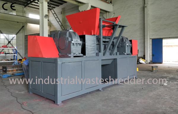 Municipal Solid Waste Shredder 37 KW 75 Rpm Rotating Speed High Shredding