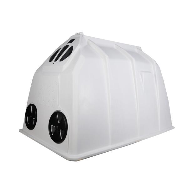 White Polyethylene Weatherproof Rectangle Calf Hutches Insulated Weather