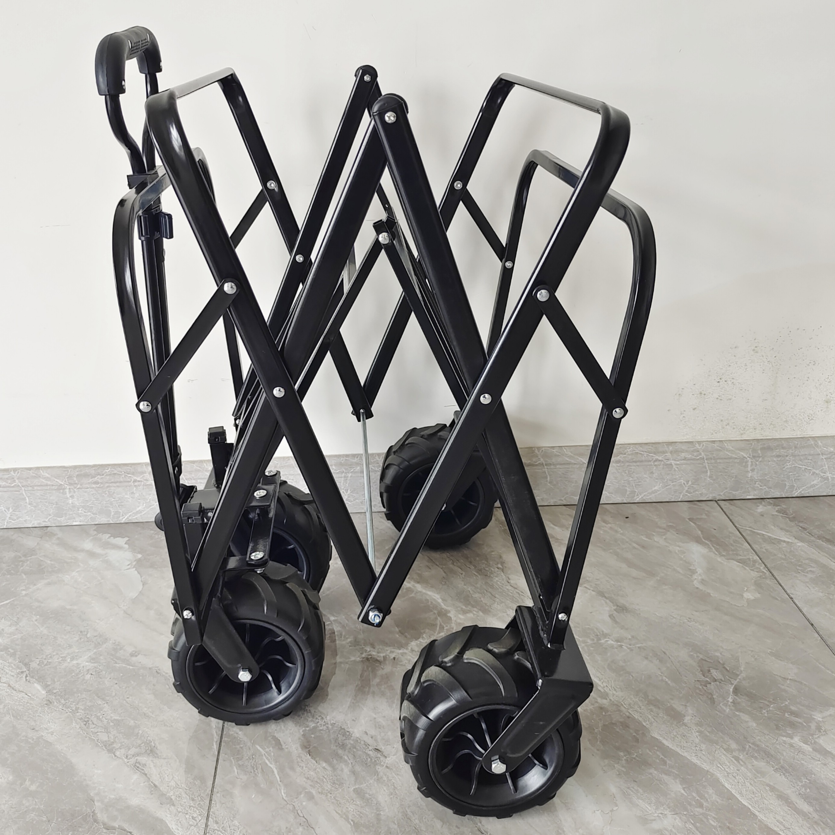 Outdoor Camping Collapsible Wagon Cart Four Wide Wheels Steel Body Structure