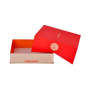 Wholesale 2mm Thick Cake Paper Packaging Box With Custom Logo 15x15x5cm Size from china suppliers