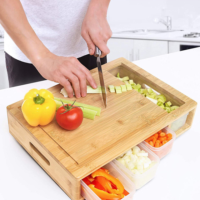 Convenient Vegetable Preparation with MB-KC029 Bamboo Cutting Board and Square Box