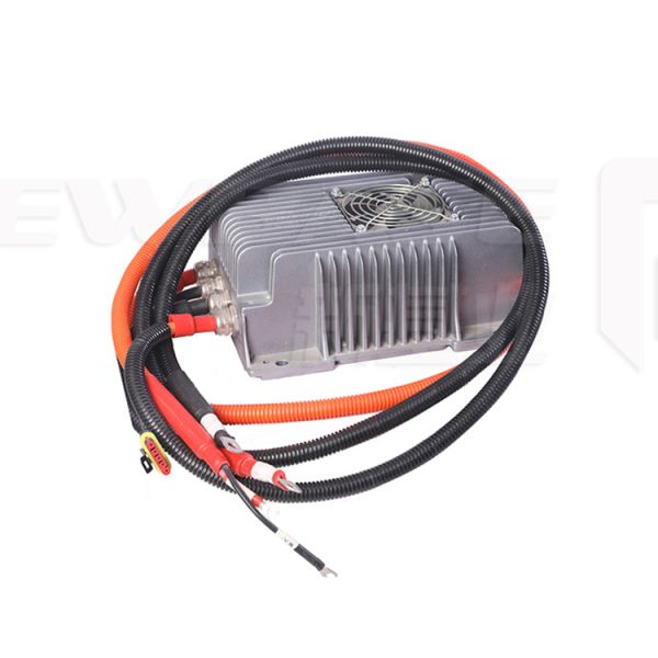 Smart CAN Communication Enabled Universal Car Fitment DC DC Converter with 1200W Output Power for Electric Buses