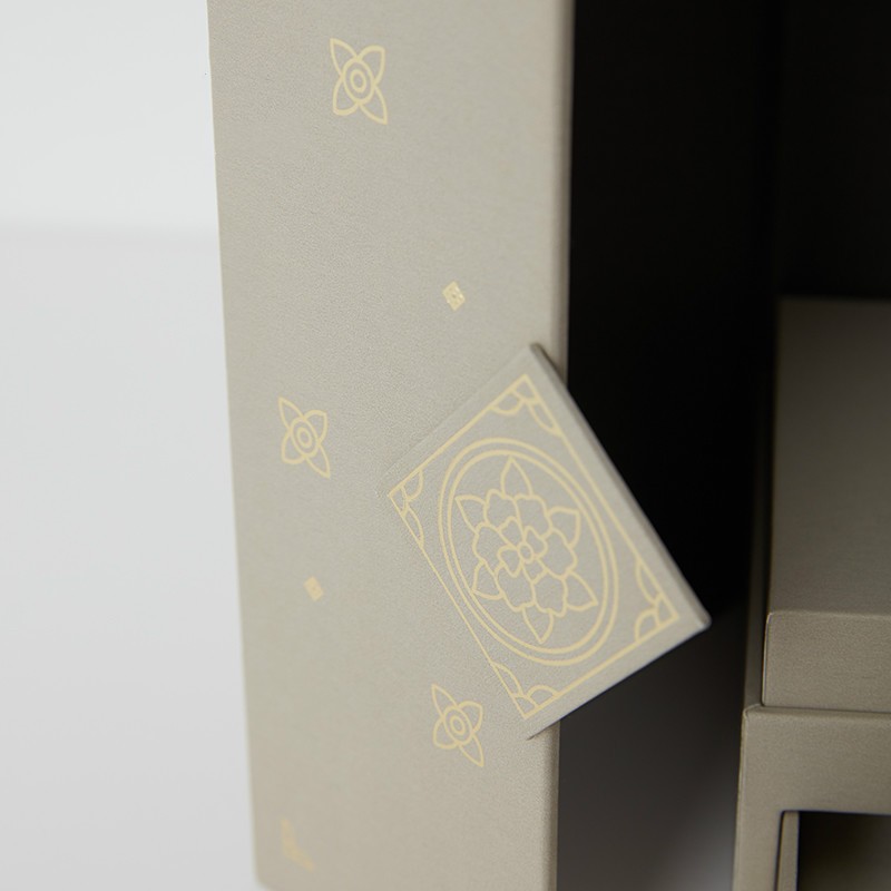Square Rose Paper Cardboard Jewelry Gift Box with Drawer and Custom Gold Foil Stamping
