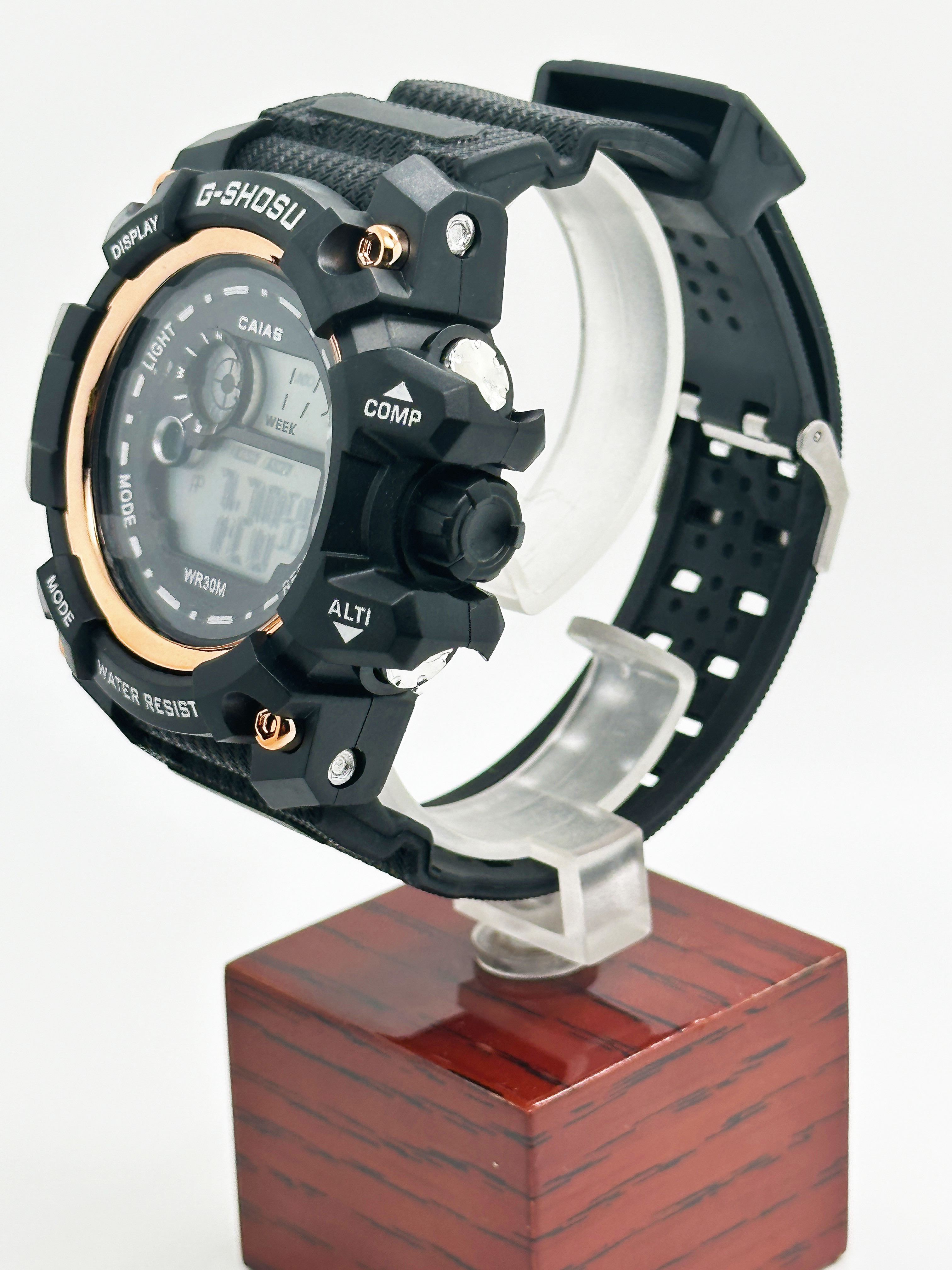 Digital Display Round Men Quartz Watch With Durable Buckle Clasp