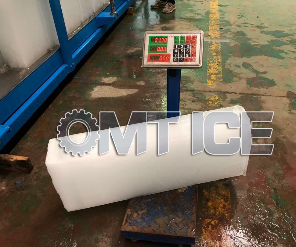 Compact Industrial Ice Block Making Machine 3000kg Capacity Multifunctional