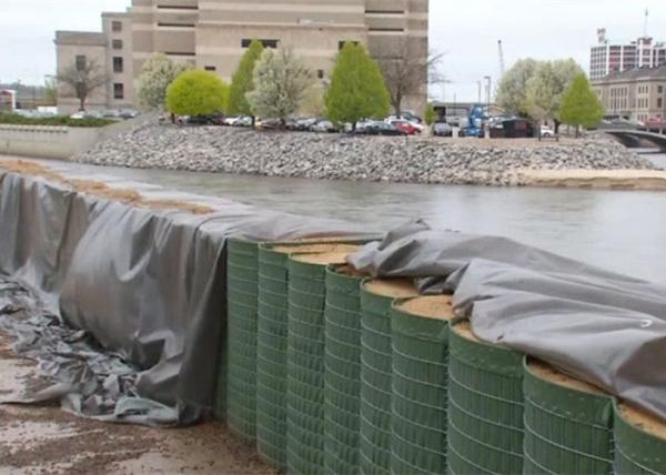 Sand Filled Defensive Bastion Barriers Military Hesco Defensive Barriers Flood