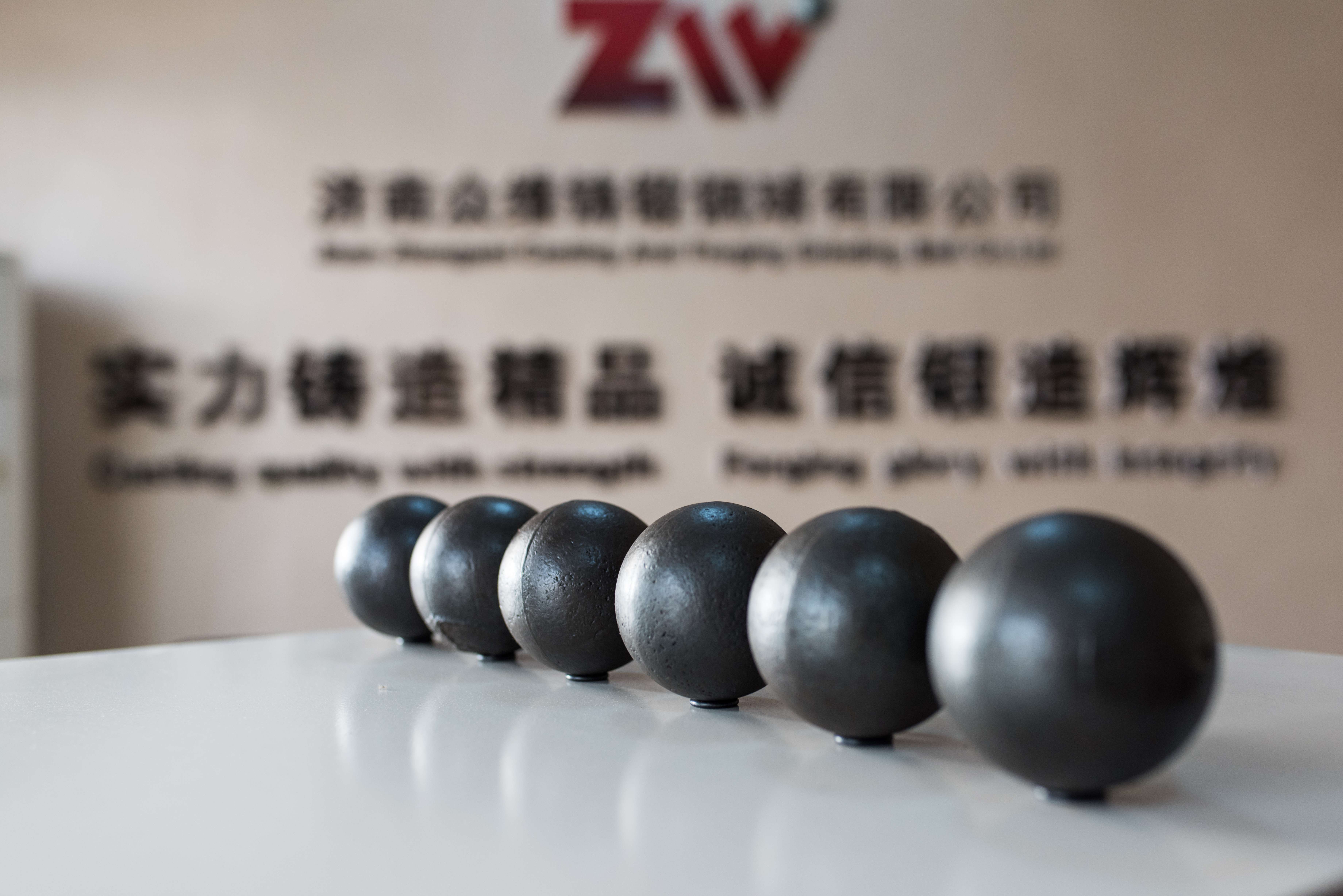 Cast Iron Mining 62 HRC High Chrome Grinding Media Balls