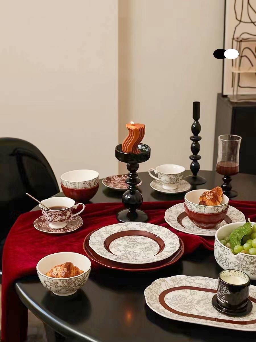 Under Glazed Ceramic Dinnerware Sets Christmas Gift Porcelain Plates For 6 Persons