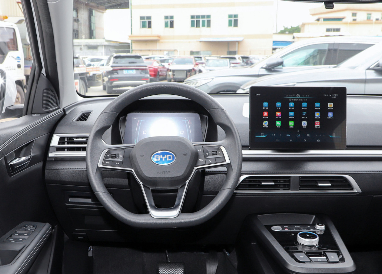 Byd E2 2021 Distinguished Compact Car Electric 5 Door 5 Seat Hatchback