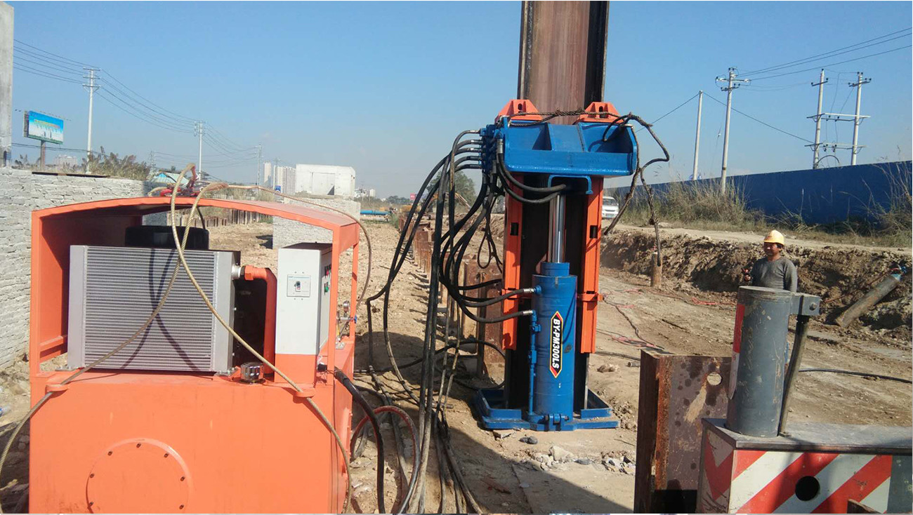 BEIYI hydraulic pile extractor static pressure pile pulling machine