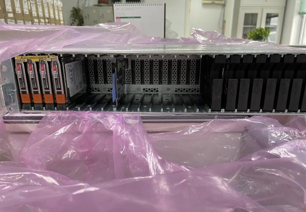 Quality DELL D4F-2SFXL2-3840 3.84TB SSD 005053158 2.5 6/12 SAS 520 Dell Unity Xt 380f for sale