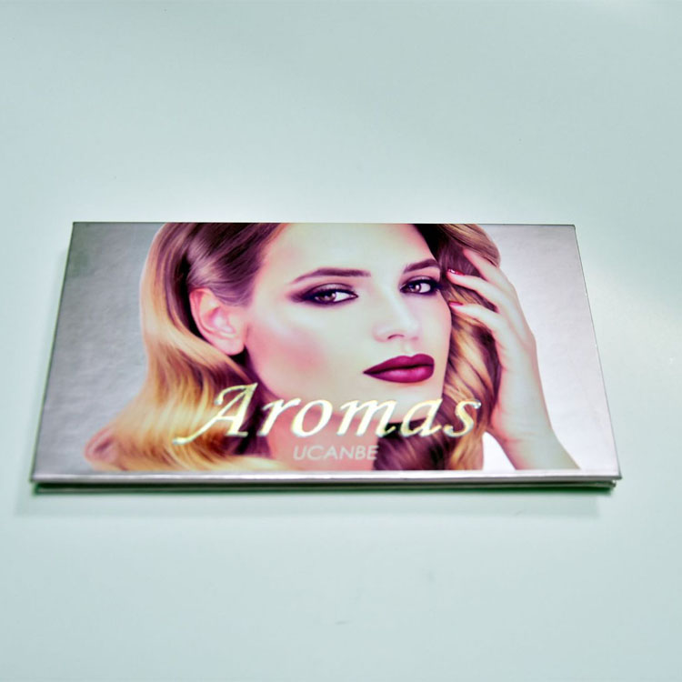eye shadow package box.jpg
