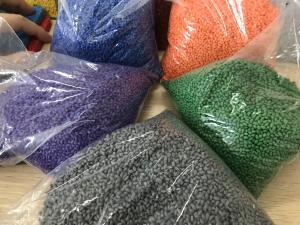 Wholesale Rice Shape Odorless Colored Rubber Granules Flooring from china suppliers