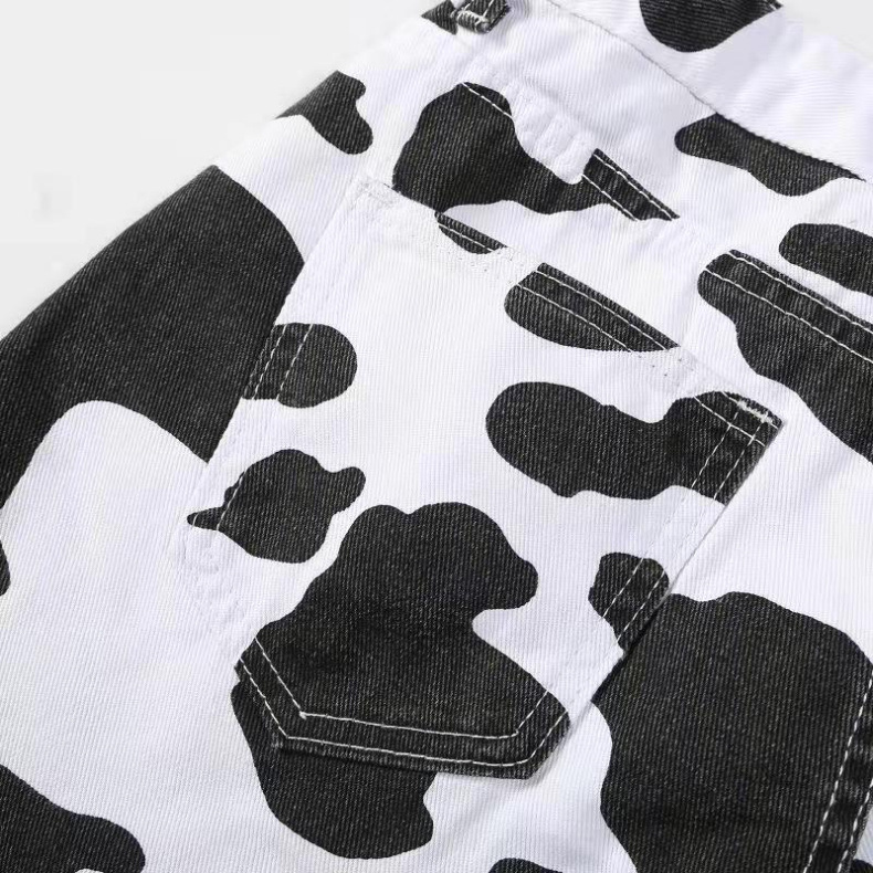 2023 Hot Selling Fashion Women Casual Skinny Printed Short Jeans Ladies Milk Cow Print Shorts Denim Pants