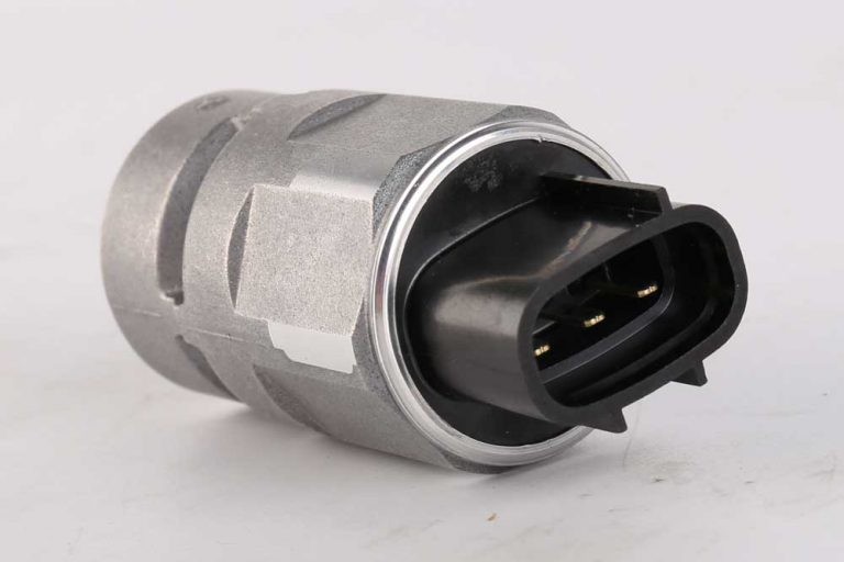 Engine Parts Odometer Sensor Valve For ISUZU 4KH1 8-97328058-1