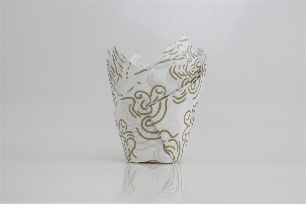 LFGB Greaseproof Paper Tulip Muffin Cups For Cake Baking