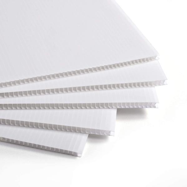 PP Corrugated Plastic Sheet Corflute Board Foldable Lightweight Customized