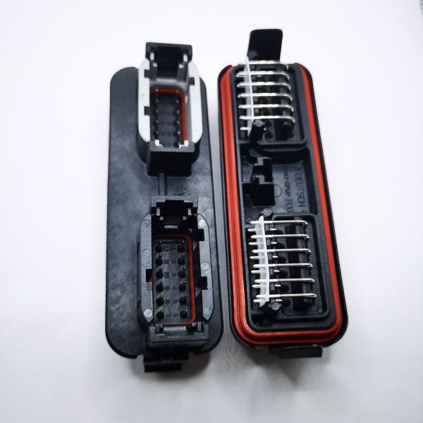DTM13-12PA-12PB-R008 TE Connectivity Deutsch Connectors Right Angle 24 Circuit Dual Row 250 VAC Through Hole Deutsch Header