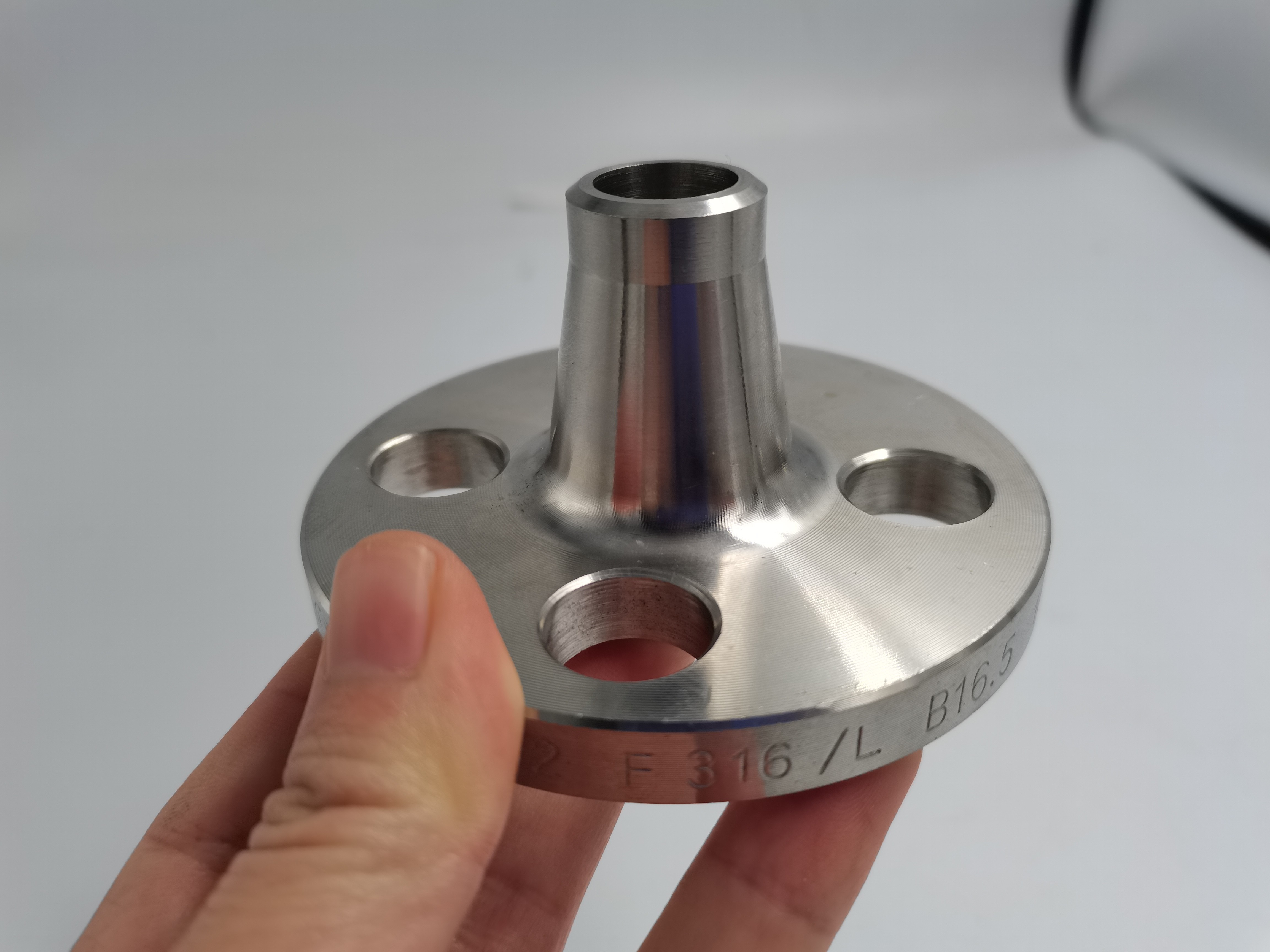 Stainless Steel CNC Machining Welding Neck Flange For Auto Parts