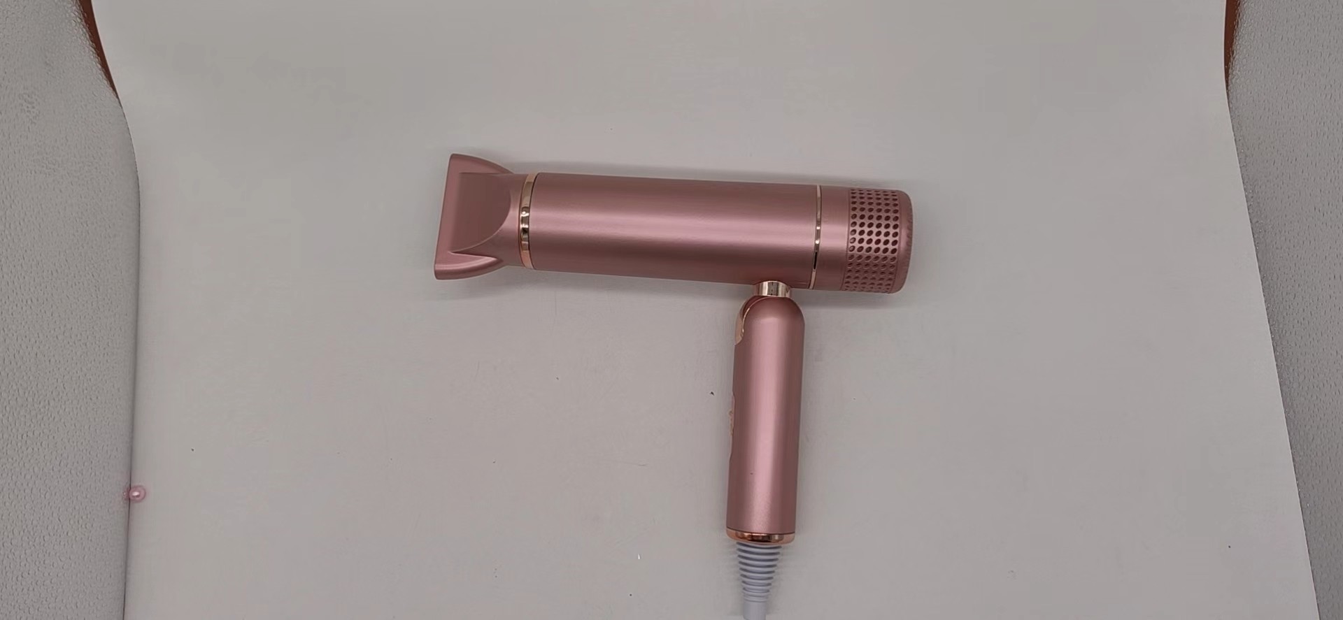 Powerful 1600 Watt Hair Dryer Foldable With Styling Nozzle Diffuser