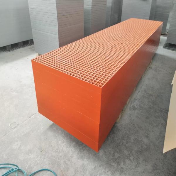 Orange color grating of mesh size 40x40 of height 50mm, panel size 1007x4040mm,