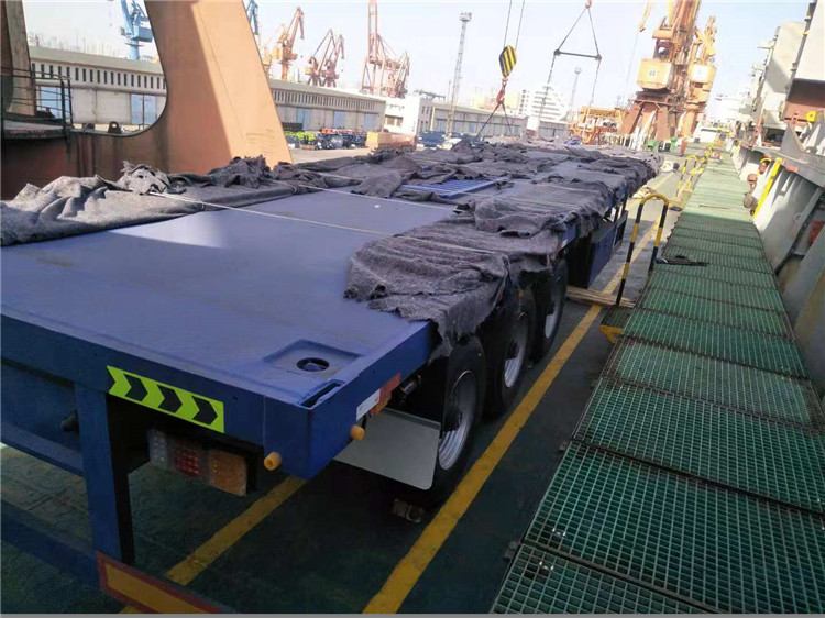 Container Twist Locks Flatbed Semi Trailer with 160mm Cross Beam and 12R22.5 Tires