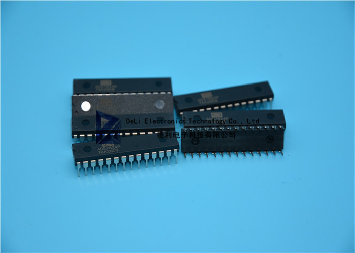 ADS7824P Converter Integrated Circuit Chip 4 Channel 12 Bit Sampling CMOS