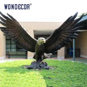 Wholesale Large outdoor garden metal animal decoration bronze eagle statue from china suppliers