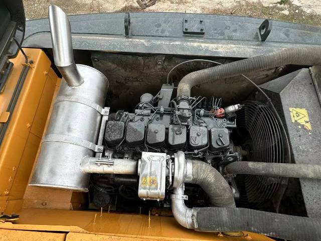 Hyundai R220-9S Excavator Engine