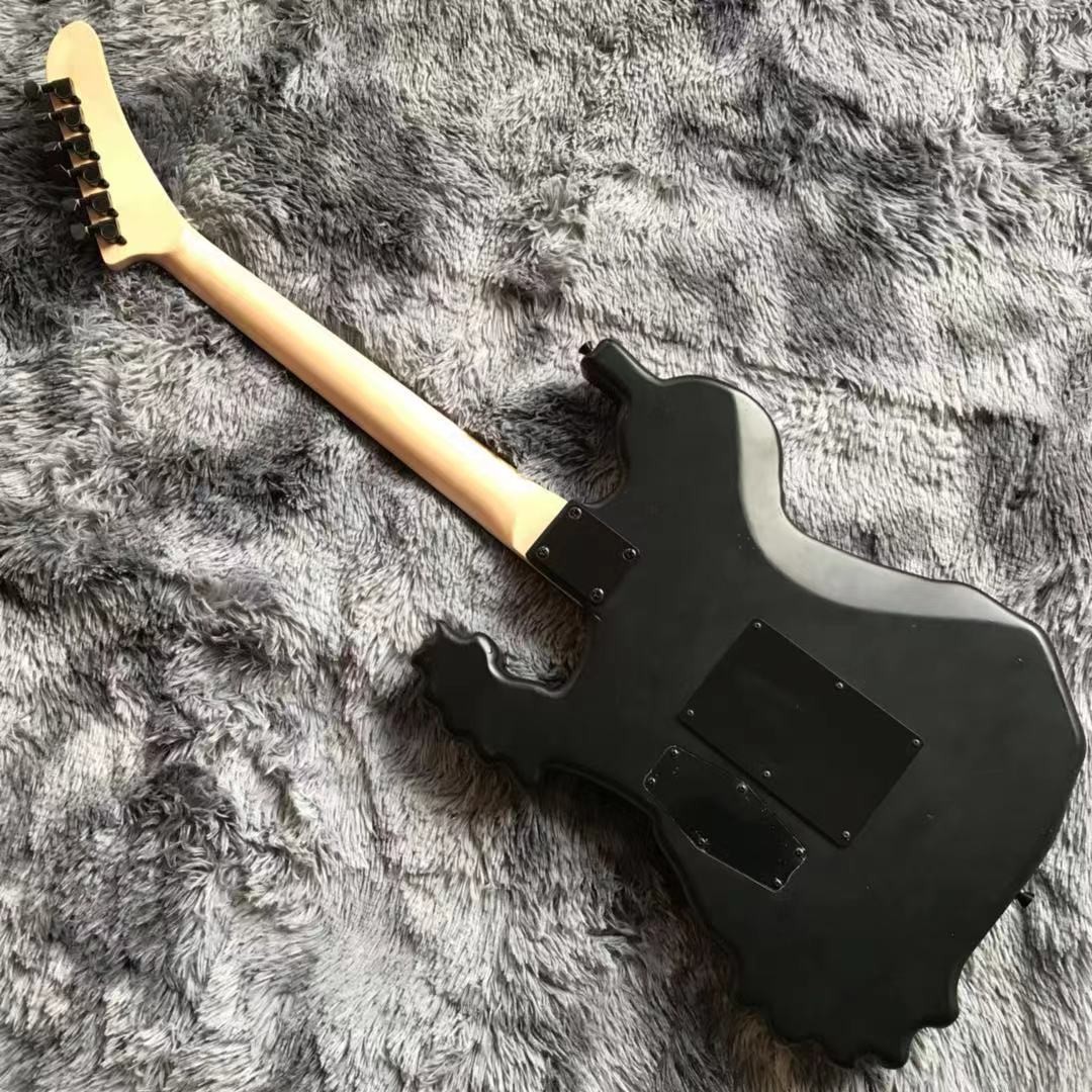 Top Quality 6 Strings Bones Black Skull Electric Guitar