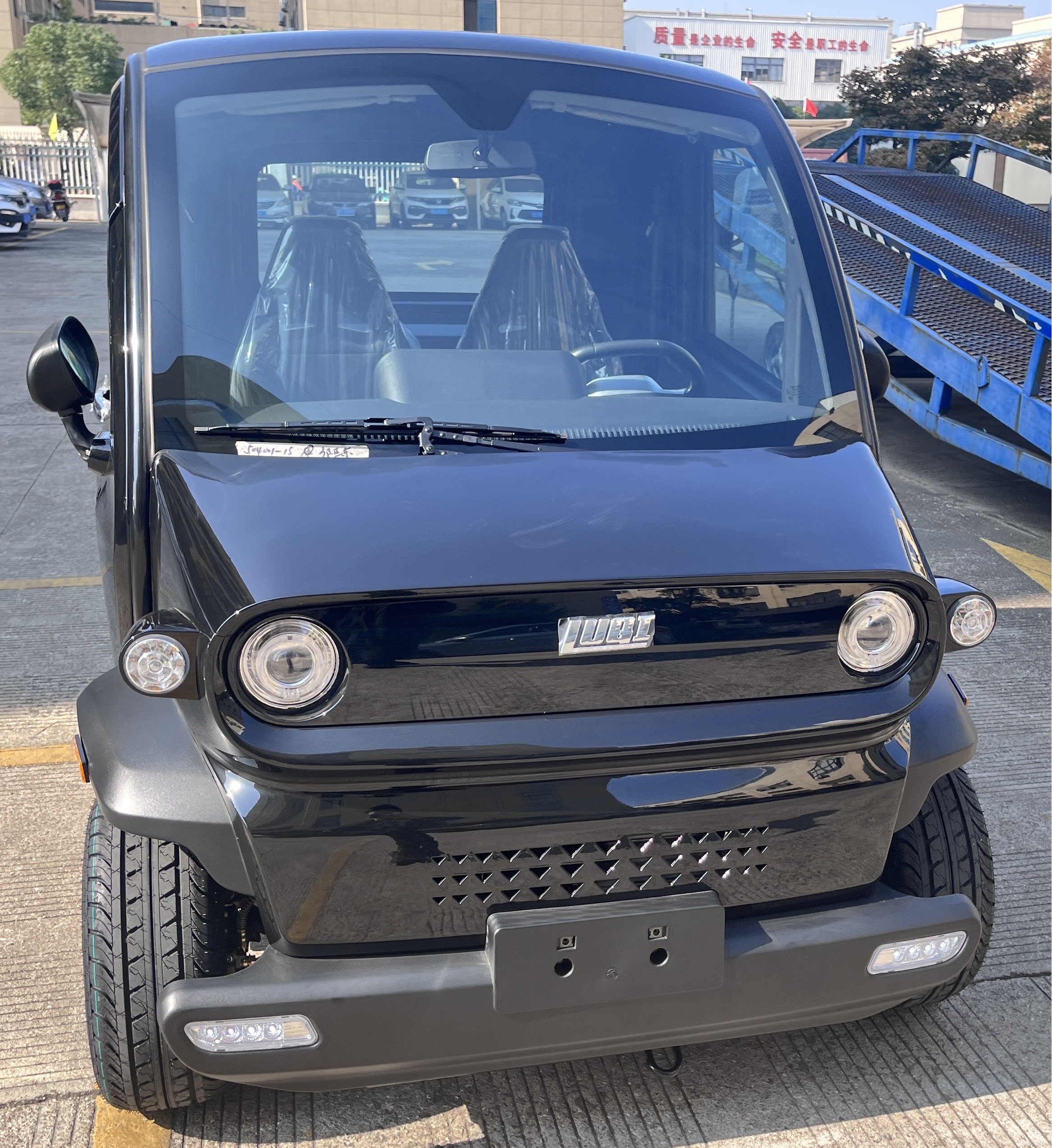 Mini 4 Wheel Cheap Price China 4 Seats Electric car With Air Condition Mini New energy car with EEC