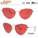Women's fashionable sunglasses with metal frame, UV 400 Protection red Lens
