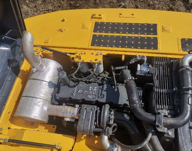Komatsu PC220-8 Excavator Engine