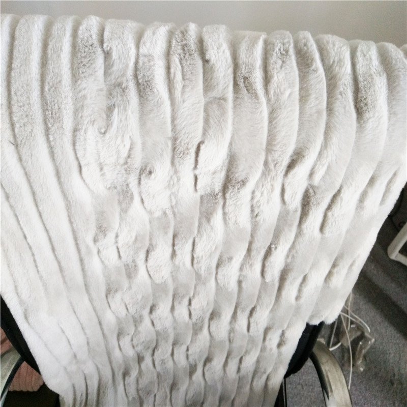 Density 250gsm Density Tricot Big Weight Cutting Strips PV Plush Fabric for Garments