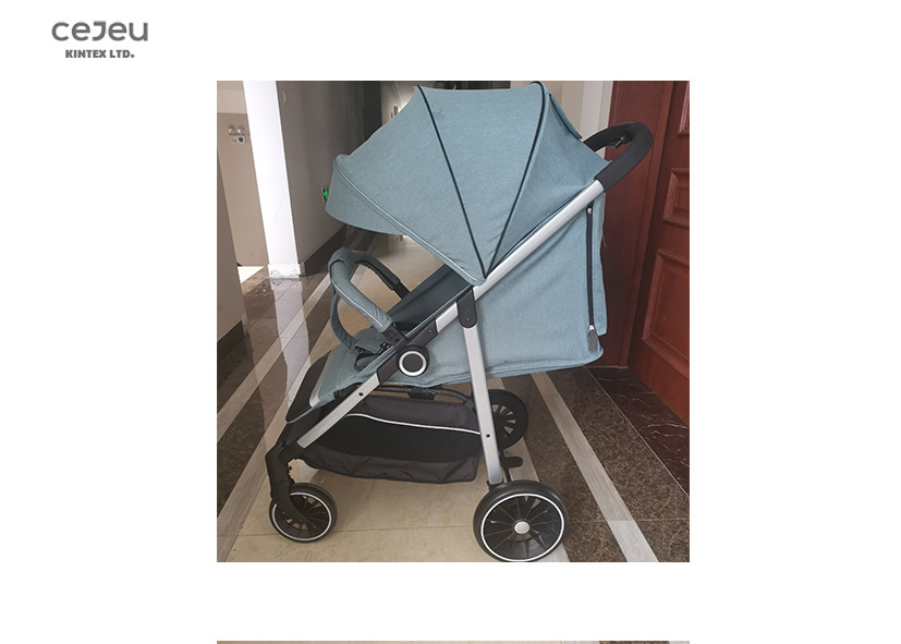 7 Inch Wheels Lightweight Baby Stroller 45*21*69cm Foldable One Click Collection