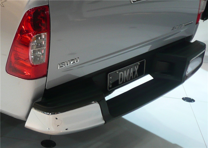 OE Style Replacement Parts Isuzu Rear Bumper For Pick Up D-MAX 2008 - 2011 DMAX