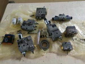 Wholesale Carbon Steel Directional Control Valve Hydraulic Parts from china suppliers