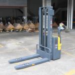 Battery Powered Electric Pallet Stacker 1500kg 2500mm Smooth Drive Easy